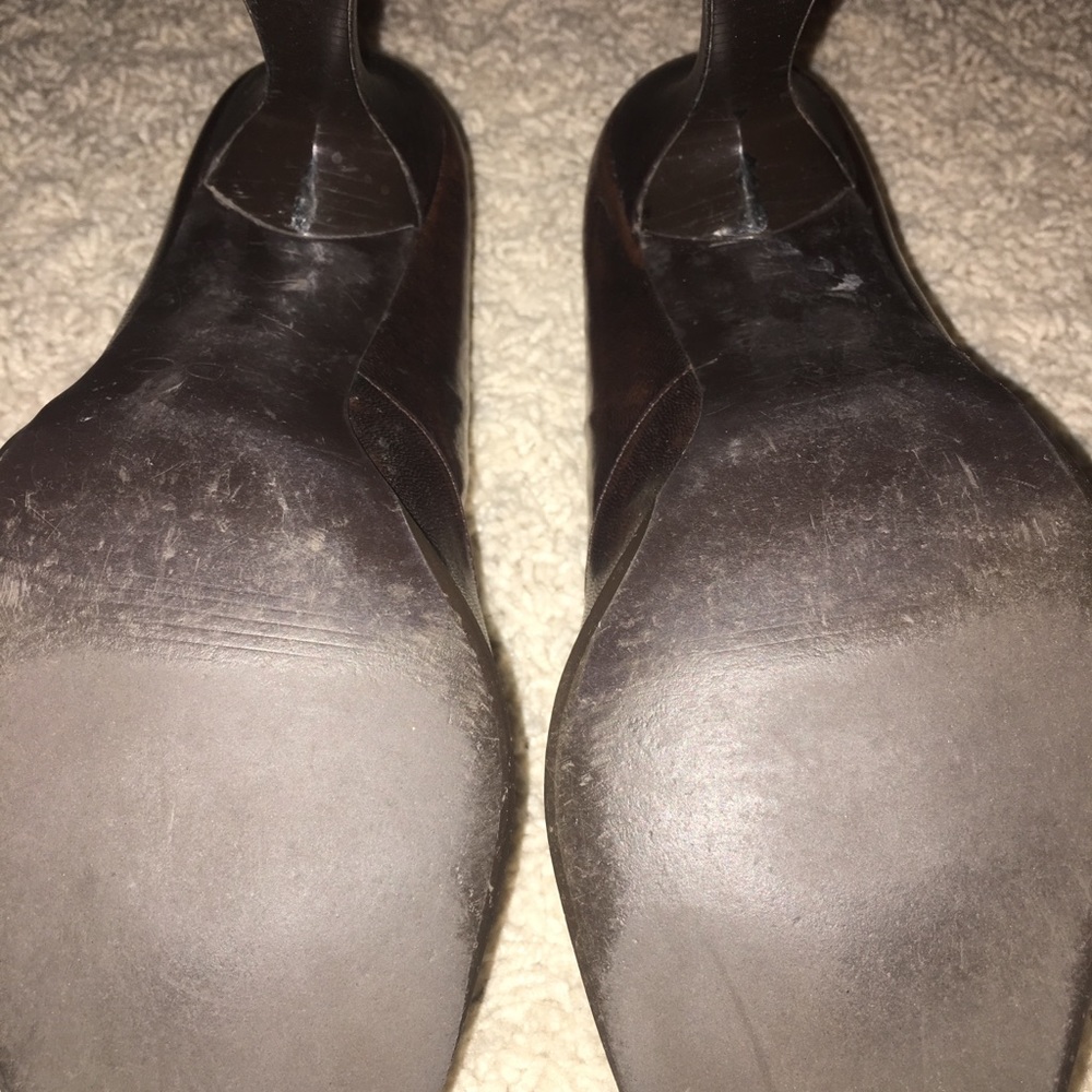Shoes - Picture 3 of 3
